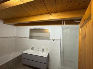 Ferienhaus Franz - an der Elbe, mit großem Garten