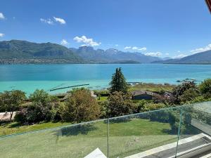 Appartements Duplex a 100metres du lac et de la piste cyclable d-Annecy - Vue panoramique : photos des chambres