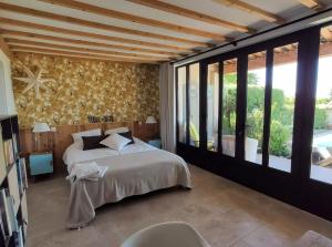 Villas Calme et piscine au coeur du Luberon : photos des chambres