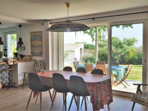 Villas Calme et piscine au coeur du Luberon : photos des chambres