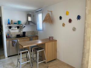 studio avec grand jardin