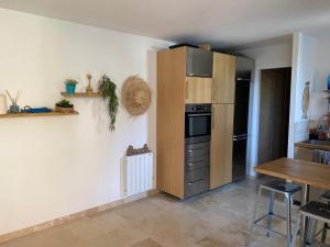 studio avec grand jardin