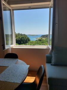 Modernes Apartment in erster Reihe zum Meer