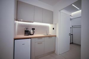 Artemis Patision Suite by Zeus Suites