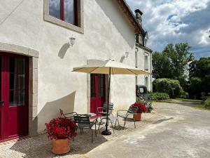 Les Ecuries, sur un domaine châtelain