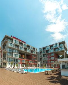 Laristone Suite Spa Hotel