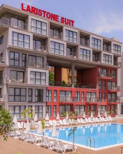 Laristone Suite Spa Hotel