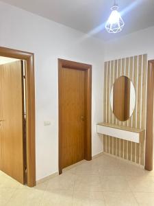 White Sea View Apartment