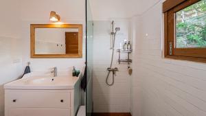 Couples Dream - a secret house with stunning sunsets, and private beach access