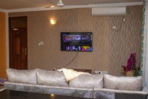 Lovely 1br shanzu with pool