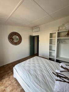 Domaine de vacances à 600m de la plage villa climatisée 3 chambres 7 couchages terrasse WIFI animations et piscines en supplément LRPDSD7