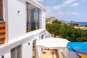 Tholos Stone Suite with Amazing View