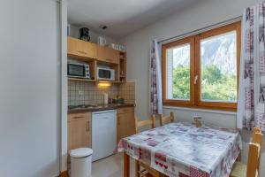 Appartements Les Lys Oranges : photos des chambres