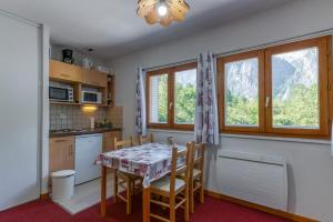 Appartements Les Lys Oranges : photos des chambres