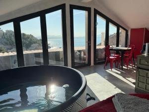 niolonlabricotier love room classe