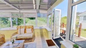 F04 Penrhys, Rivere Towans