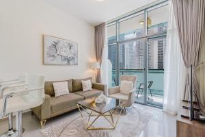 RH- Elegant & Cozy 1BR, Prime Location, Walk to Metro Station