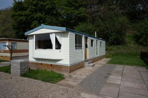 The Double Bed Retreat with Free Parking