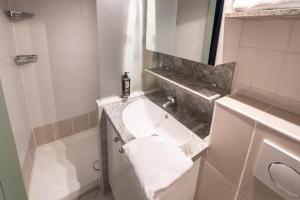 Hotels ibis Avignon Centre Pont De L'Europe : photos des chambres