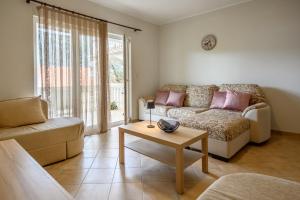 Apartment Coast Stoliv