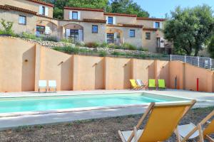 Maisons de vacances 4-guest flat with terrace & shared pool Verdon countryside : Maison de Vacances