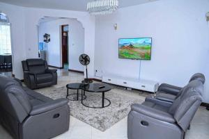 Sofitel Executive 4 bedroomsensuite own compound