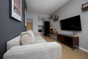 Unique Bright Studio for 4 People Remote Work & Balcony Close to PGE by Noclegi Renters