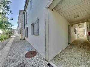 180 La Blanche Courtyard apartment with parking