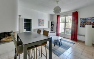 180 La Blanche Courtyard apartment with parking