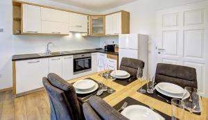 Apartment with Pool View **** room in Cool Šilo Appartement Resort