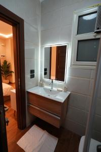 Modern Studio No 3 By Diafa