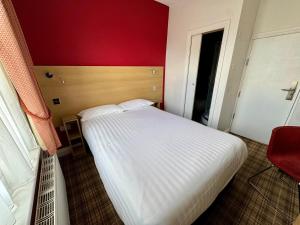 Standard Double Room room in Brentwood Guest House