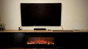 Marbles House - 4 Bedrooms, 8 Beds, Sleeps 10 - Pet Friendly