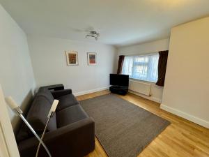 Brentwood Hotel & Apartments