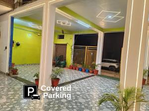 Ayodhya Palace Hotel & Restaurant