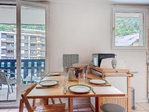 Apartment La Comtesse-9 by Interhome