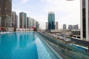 Luxury Studio mints Walk to Dubai Mall & Burj Khalifa