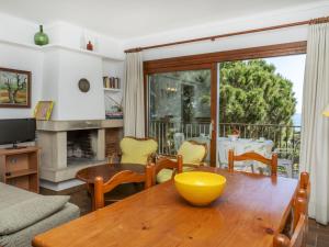 Apartment Melis II M8 Playa de Pals by Interhome