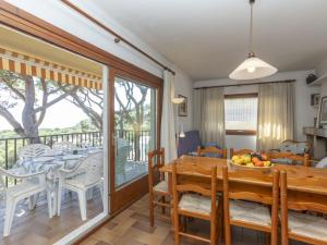 Apartment Melis II M9 Playa de Pals by Interhome