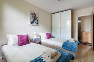 2Bdr Apt Steps to Battersea Park