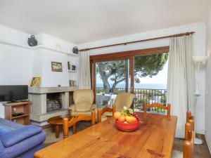 Apartment Melis II M5 Playa de Pals by Interhome