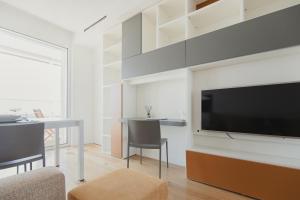 GoHost - Skyline Apartment walking distance from Central Station