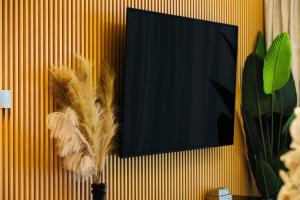 2BD Apt Burj View, Near Dubai Mall, Ideal for 6