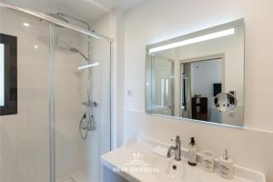 Villas Villa Biloba - sea view and beach access 10 People : photos des chambres