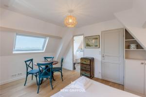 Villas Villa Biloba - sea view and beach access 10 People : photos des chambres