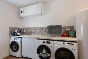 Villas Villa Biloba - sea view and beach access 10 People : photos des chambres