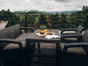 Osada Poli Koniaków - Panoramiczny Domek nr 1 z Prywatną Balią i Hydromasażem