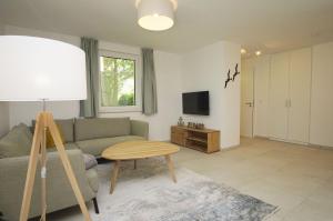 Rex Rugia FeWo17-1 mit Schwimmbad und Saunanutzung im AHOI-Erlebnisbad Sellin