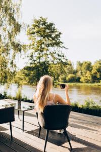 Osada Poli - Domek Panoramiczny nad Narwią z Prywatną Balią i Hydromasażem