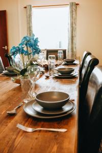 Sunnyside farmstay & hottub near Brecon Beacons sleeps 8